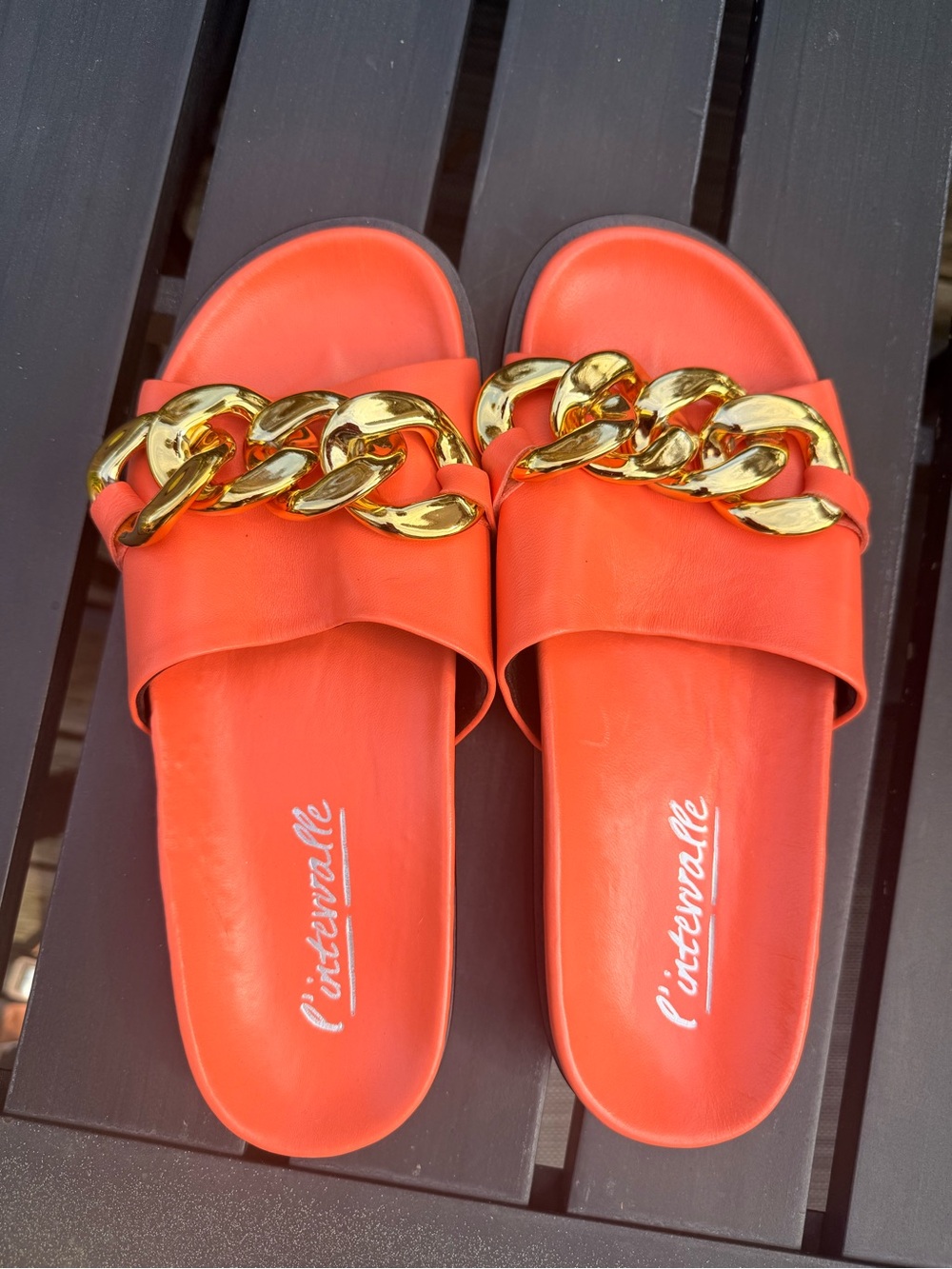 L'INTERVALLE Bright Orange Chain-Embellished Slide Sandals